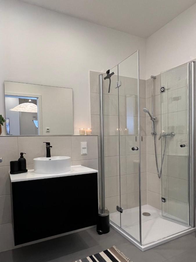 Loft.Wallbox.Garage.Arbeitsplatz.3P.100M Zur Mosel Трабен-Трарбах Экстерьер фото